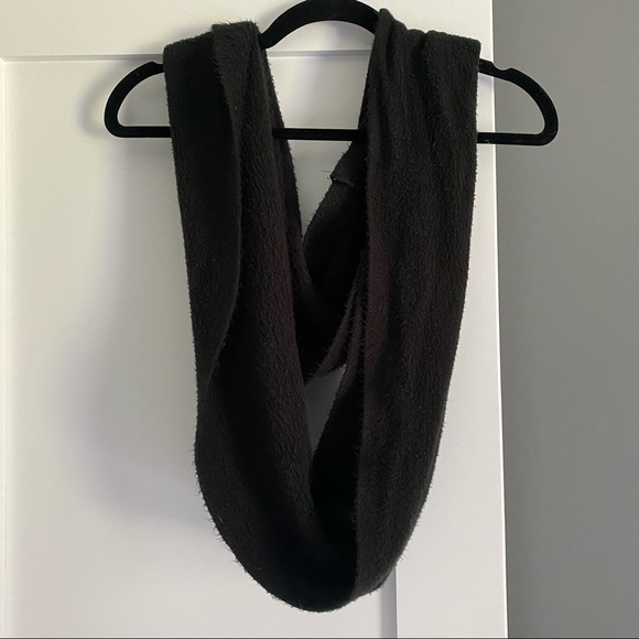 Cejon Infinity Scarf Black - Picture 1 of 2